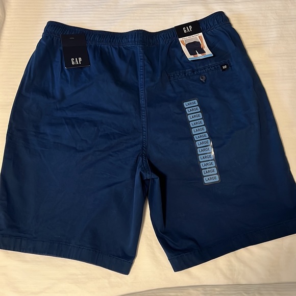 Brand new GAP Men’s Pull On Shorts @ $18 each - Picture 2 of 8